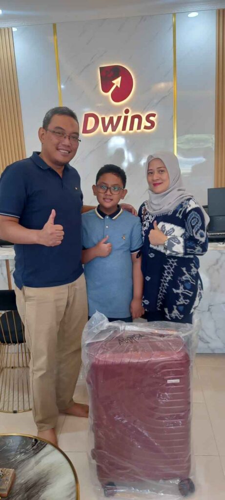 Travel umroh haji Madiun